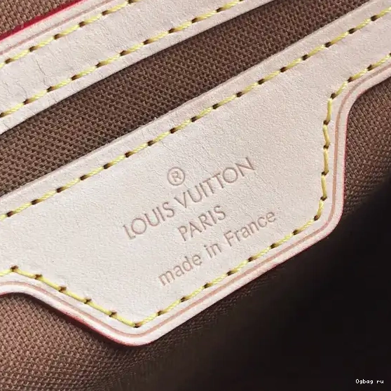 Louis Messenger Vuitton 0530